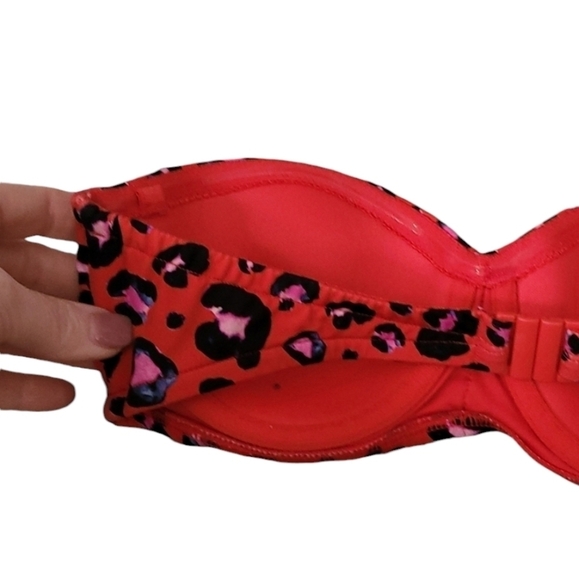 Victoria's Secret Bandeau bikini top red animal print sz xs SW29 - Picture 2 of 3